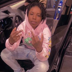 Meet your Posher, Mahogany